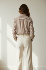 Camicia a righe con tasca sul davanti