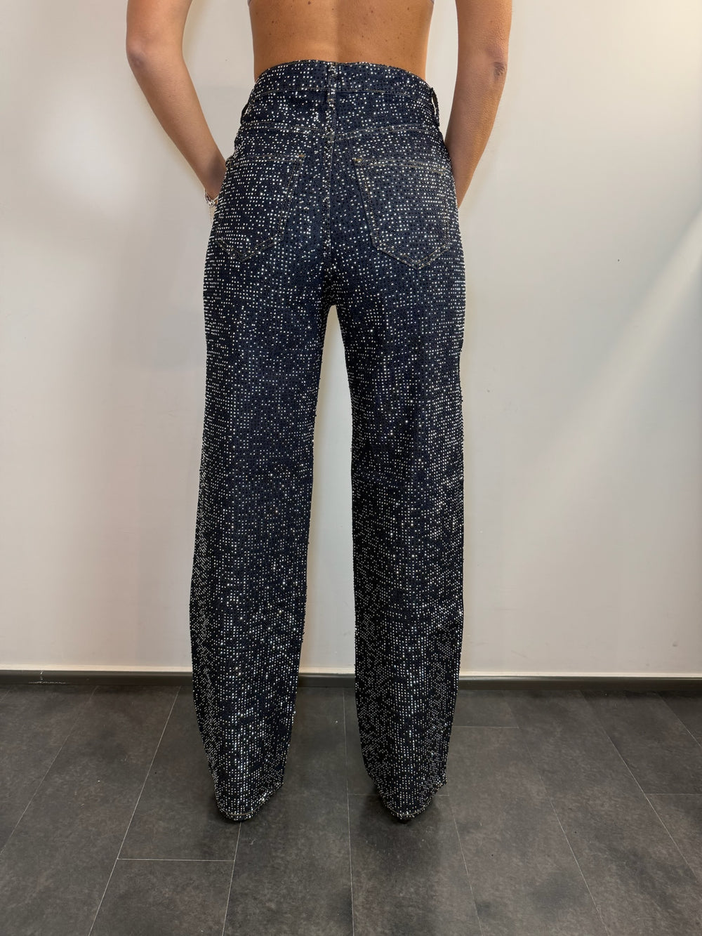 JEANS CON STRASS - image 2