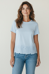 T-SHIRT CON RICAMO SOTTO