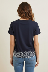 T-SHIRT CON RICAMO SOTTO - image 5