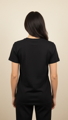 T-shirt con ricami sulle spalle