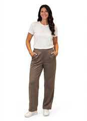 PANTALONE MOM FIT IN CAMOSCIO