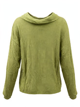 MAGLIA CON COLLO A CASCATA E NODO LATERALE