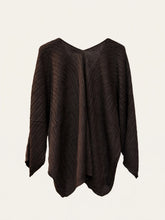 MAGLIA PONCHO CON DETTAGLIO CENTRALE ORO