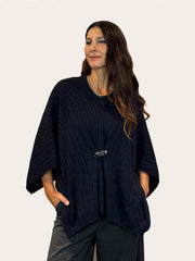 MAGLIA PONCHO CON DETTAGLIO CENTRALE ORO