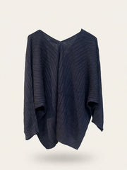 MAGLIA PONCHO CON DETTAGLIO CENTRALE ORO