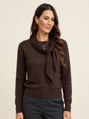 MAGLIA CON COLLO A SCIARPA INTEGRATA