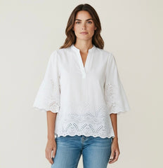 Camicia con ricami sotto e sulle maniche