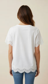T-shirt con ricami onde sulle maniche e sotto