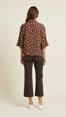 Camicia in viscosa a pois bottoni nascosti
