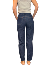 Jeans a gamba larga e dritta con tasche e cuciture a contrasto
