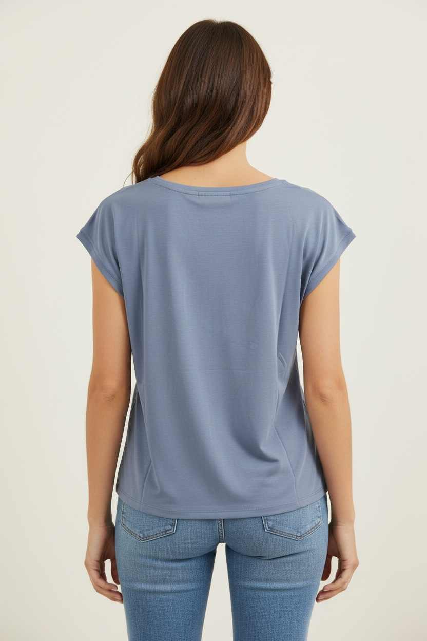 T-shirt con scollo a v