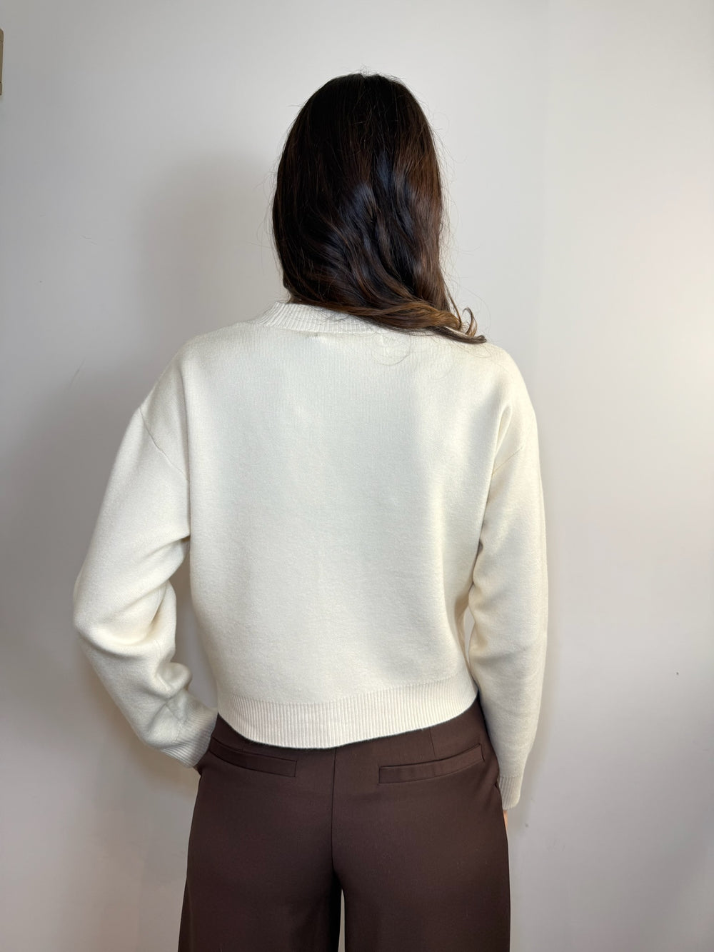 CARDIGAN CORTO MANICA LUNGA A 3 BOTTONI - image 2
