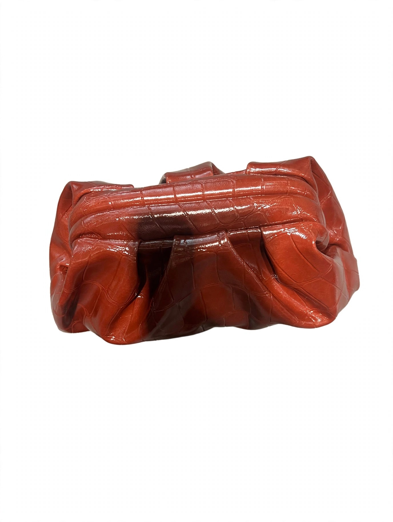 Pochette effetto coccodrillo con catenina