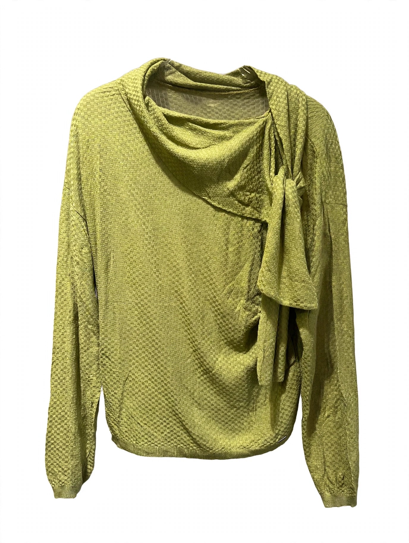 MAGLIA CON COLLO A CASCATA E NODO LATERALE