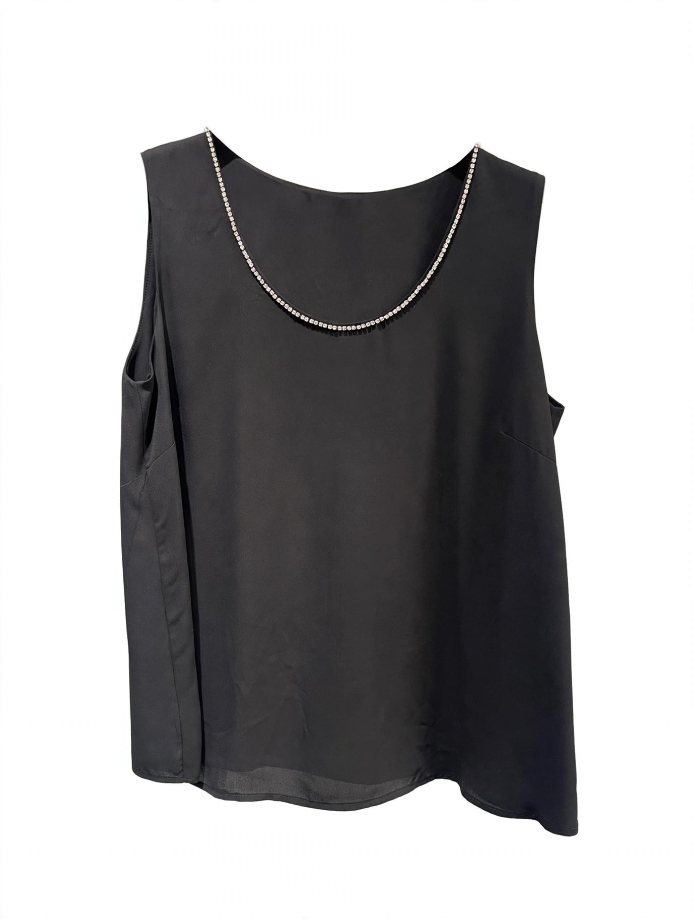TOP SMANICATO CON DETTAGLIO LUMINOSO