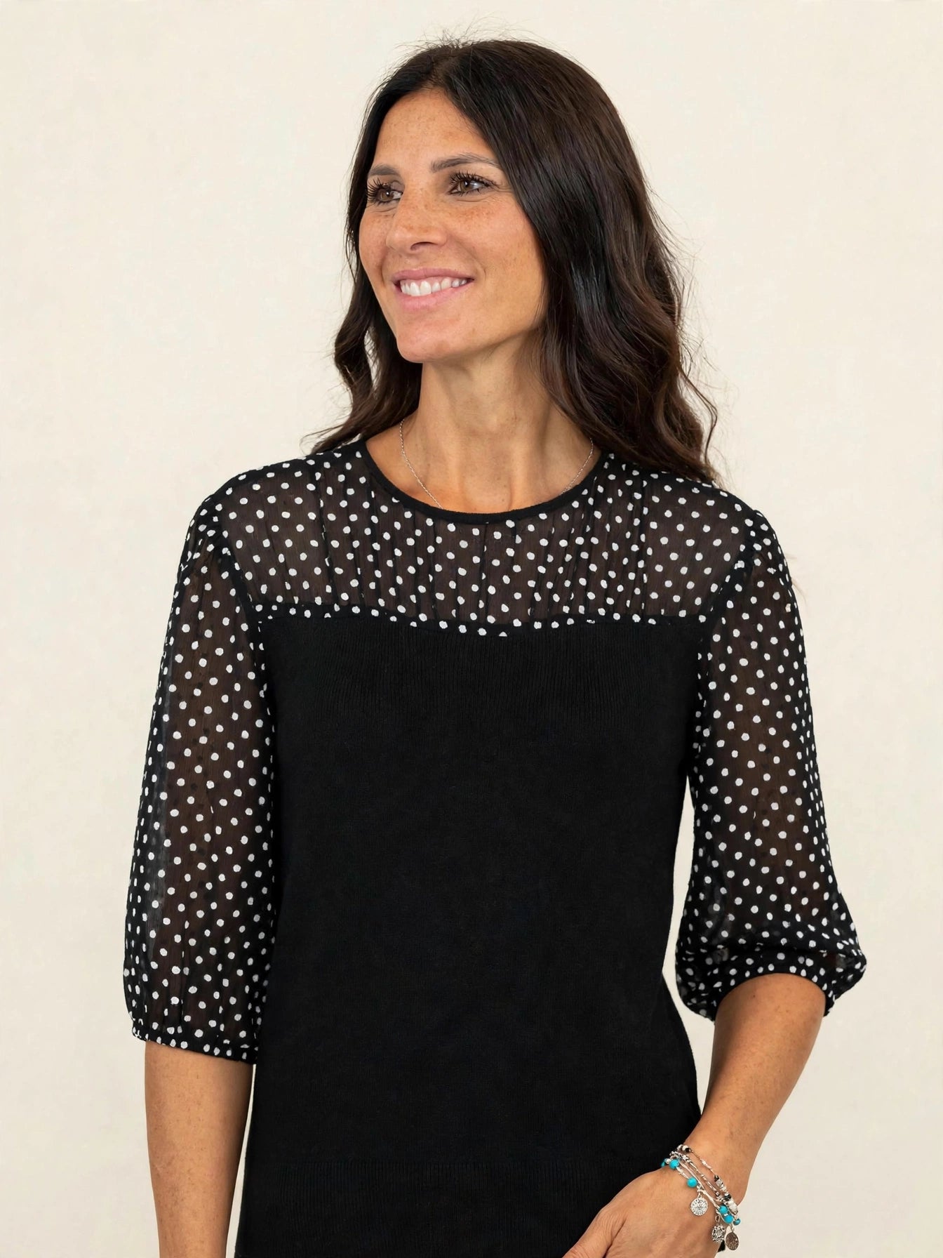 MAGLIA CON MANICHE A PALLONCINO IN VOILE A POIS