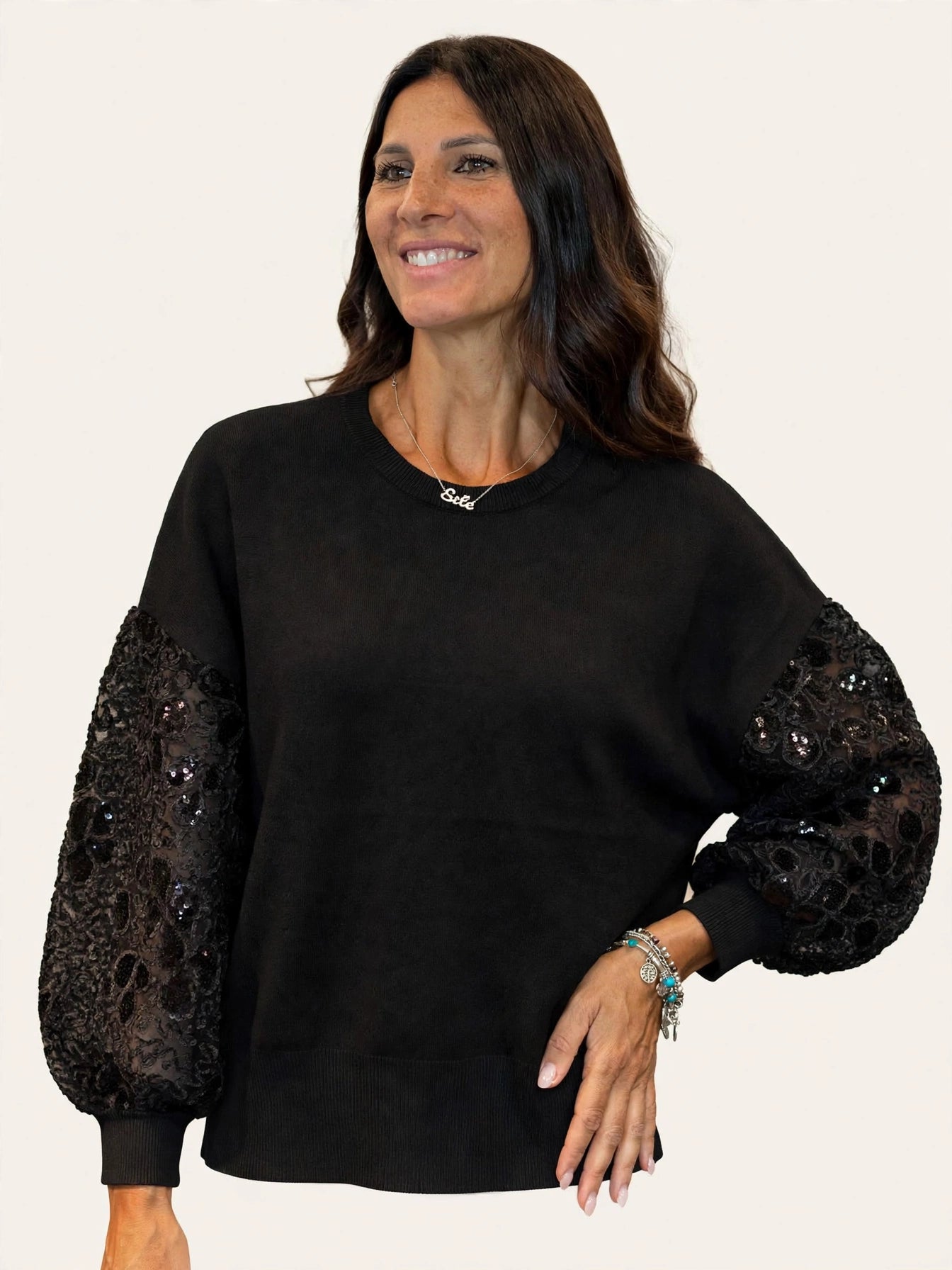 MAGLIA CON MANICHE IN VELO E VELLUTO