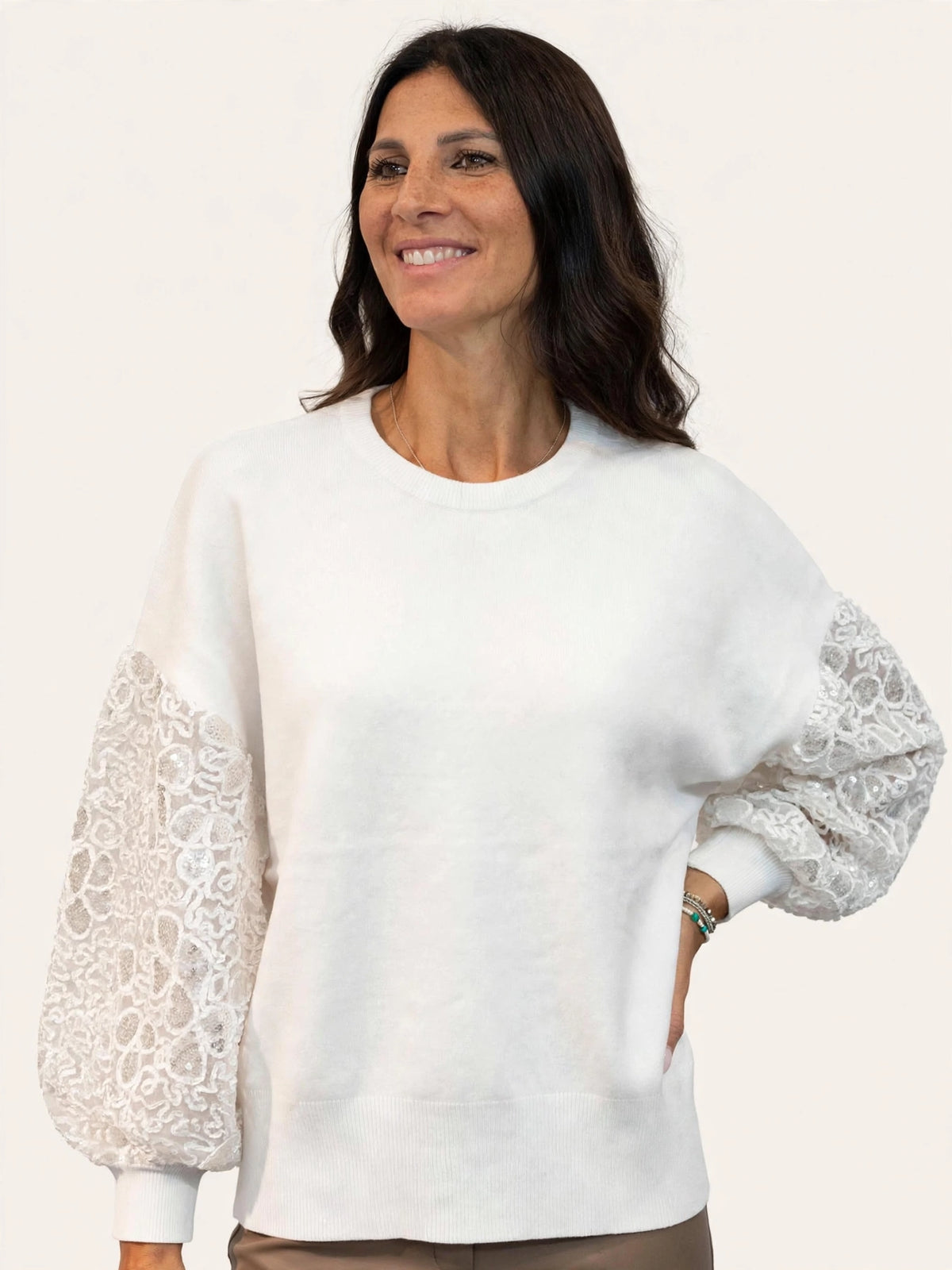MAGLIA CON MANICHE IN VELO E VELLUTO