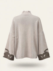 MAGLIA CON DETTAGLIO DAINETTO SULLA MANICA