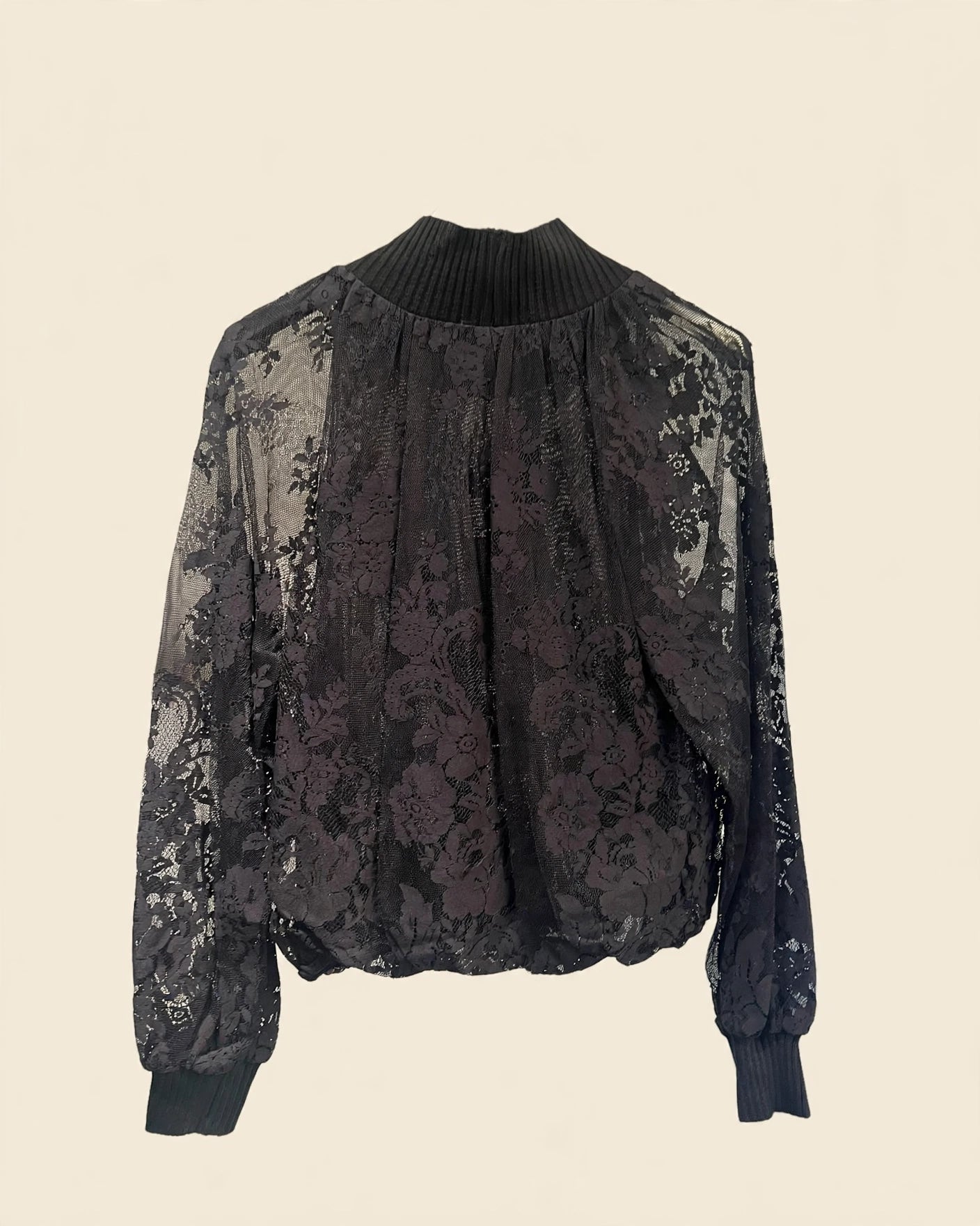BLUSA IN PIZZO FLOREALE CON COLLO ALTO E POLSI IN MAGLIA A COSTINE