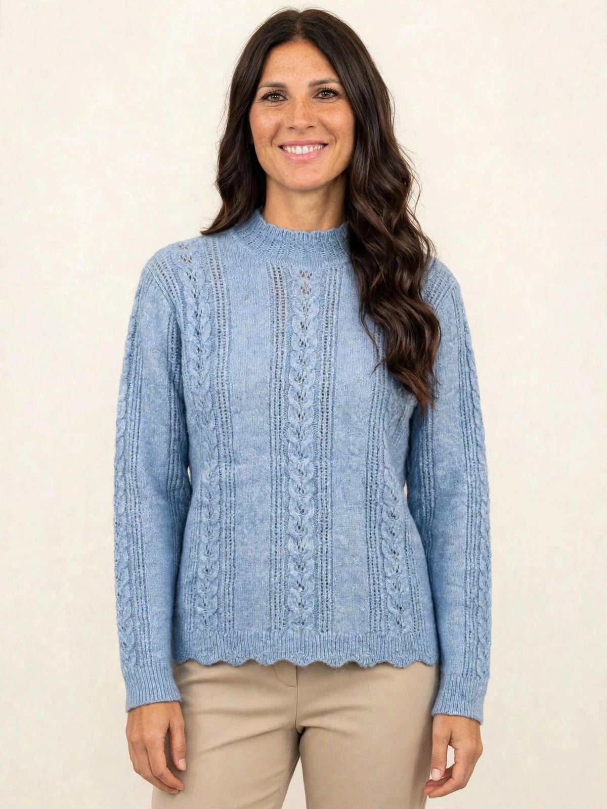 MAGLIONE A TRECCE COLLO ALTO