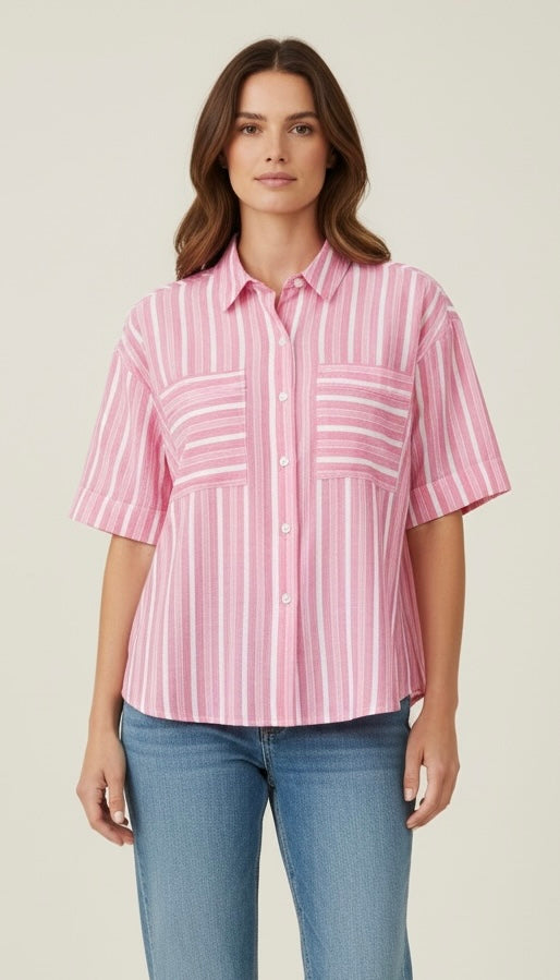 Camicia a scatola rigata con tasche