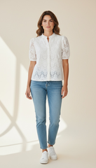 CAMICIA IN PIZZO LAVORATA CON MOTIVO GEOMETRICO