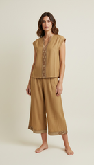 MAGLIA CON PANTALONE LARGO CON DISEGNO CATENA SOTTO