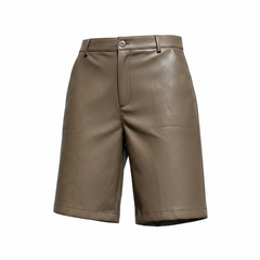 Bermuda in ecopelle con tasche laterali e passanti per la cintura