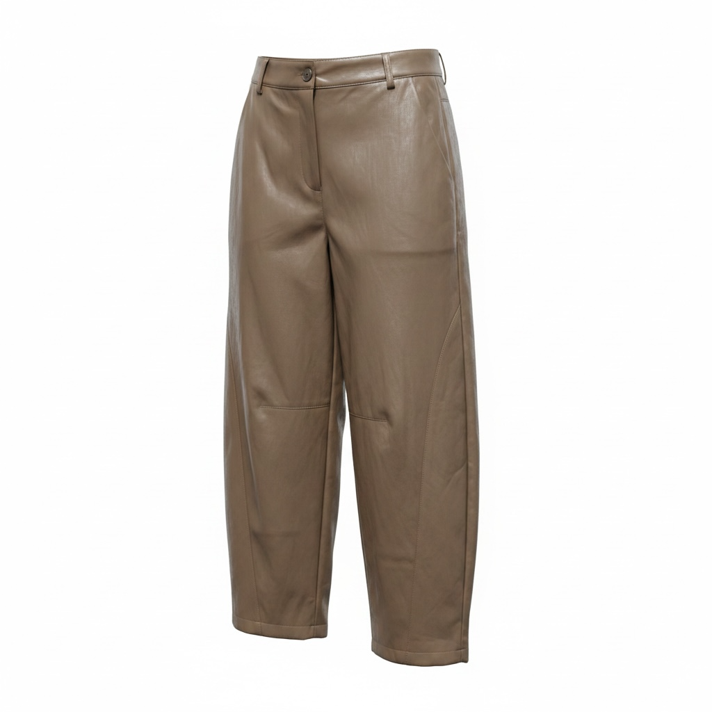 Pantalone in ecopelle mom fit con elastico dietro più taglio al ginocchio