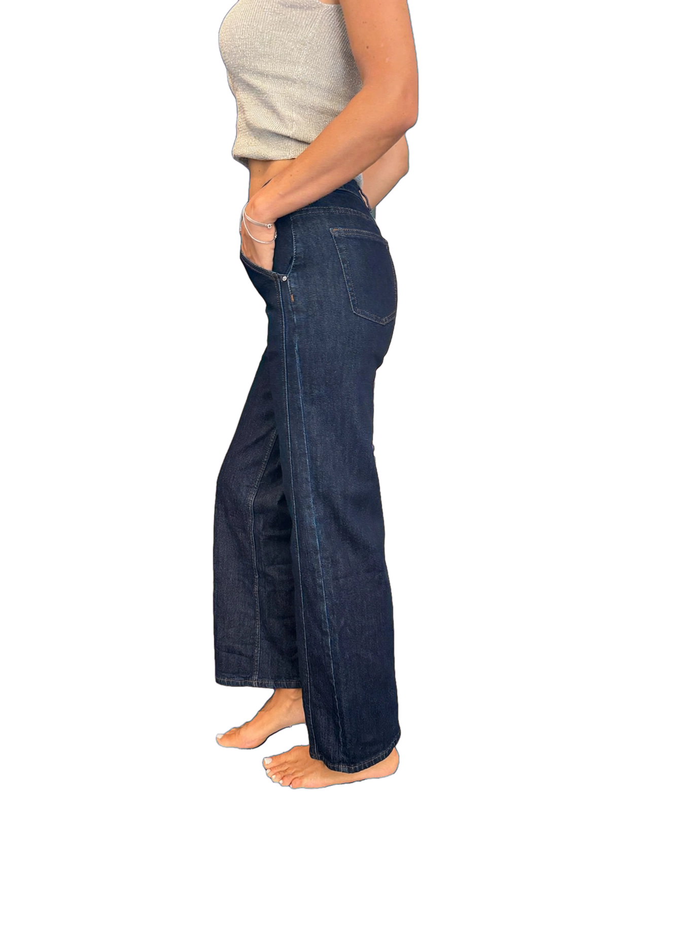 Jeans a gamba larga e dritta con tasche e cuciture a contrasto